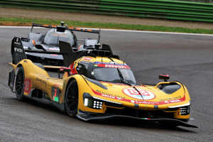 Markant in Gelb: Der private Ferrari 499P