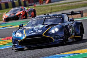 Einer der drei Aston Martin Vantage AMR LMGT3 in Le Mans