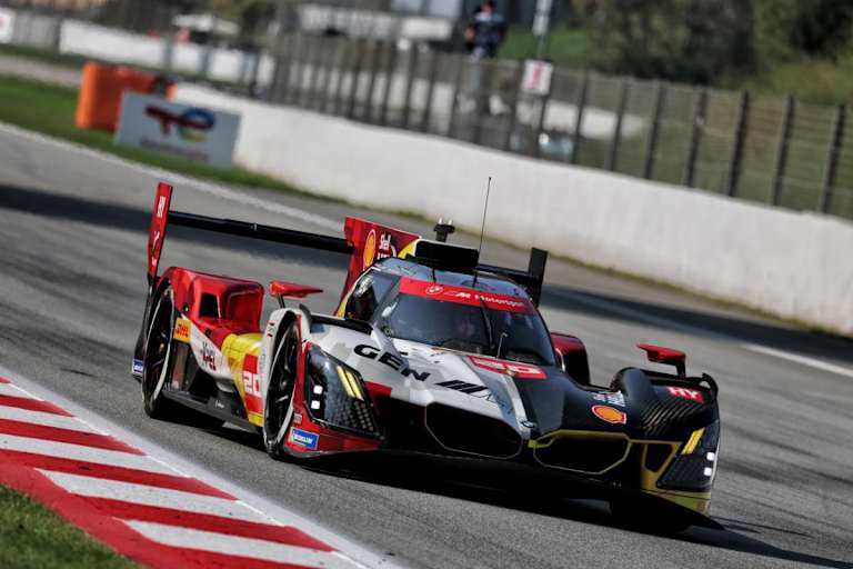 Der BMW M Hybrid V8 in Barcelona