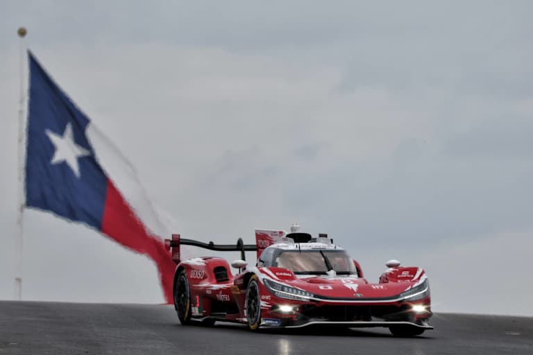 Der Toyota TR010 Hybrid auf der Strecke in Austin