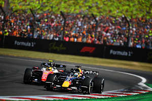 Max Verstappen gegen Lewis Hamilton in Silverstone