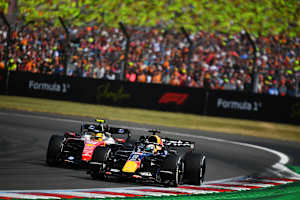 Max Verstappen gegen Lewis Hamilton in Silverstone