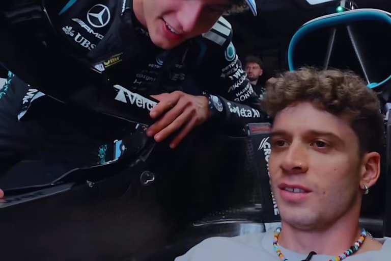 Sitzprobe: Marco Bezzecchi im F1-Mercedes