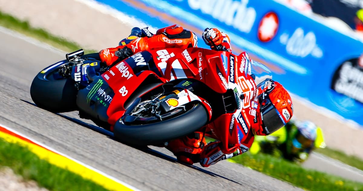 Sturz-hin-oder-her-Marc-Marquez-dominierte-den-Auftakt-zum-Deutschland-GP