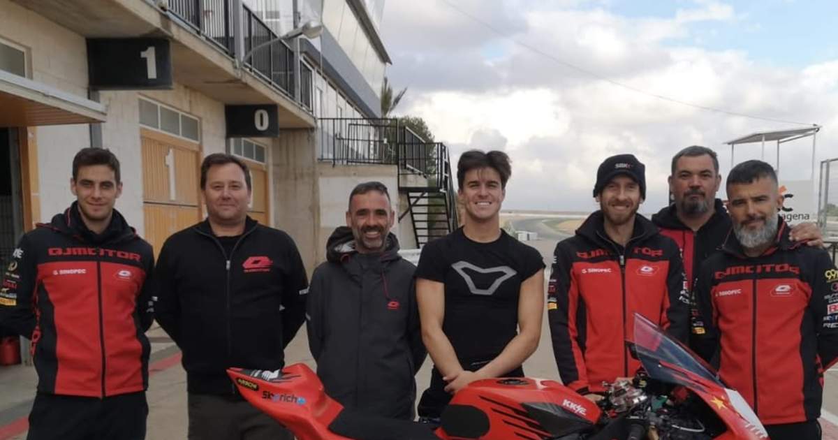 Von-der-Moto2-in-die-SSP-WM-Marcos-Ramirez-testet-die-QJ-Motor-SRK800RS