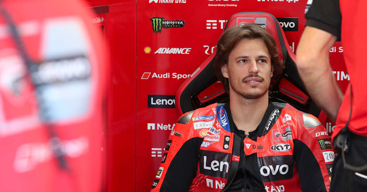 MotoGP-Test-in-Barcelona-Bulega-beeindruckte-auch-Max-Biaggi-mischte-mit
