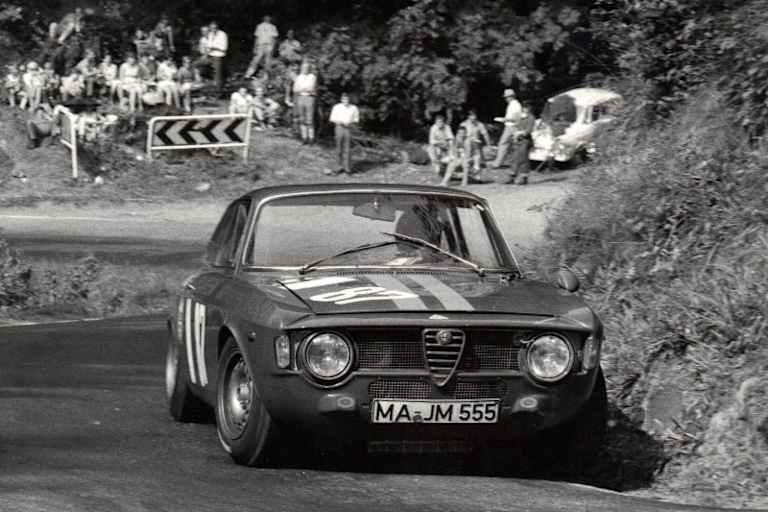 Wilde Anfänge: Jochen Mass 1967 im Hähn-Alfa GTA beim Bergrennen Eberbach 
