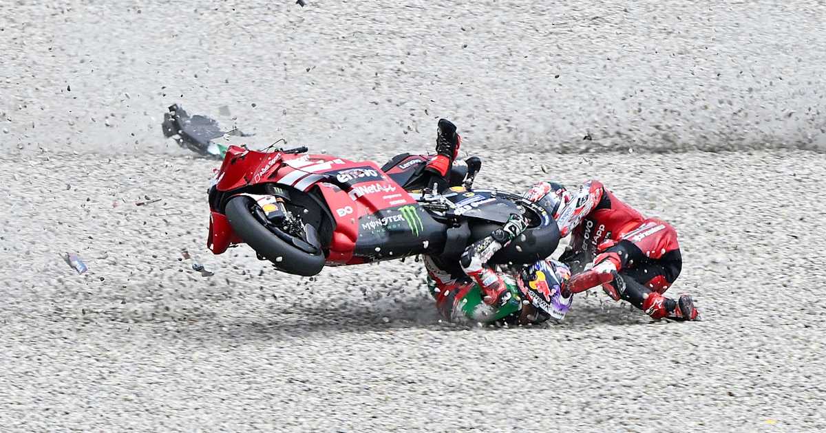 Pecco-Bagnaia-nach-Crash-wieder-am-Start-War-nicht-in-der-Lage-zu-fahren-