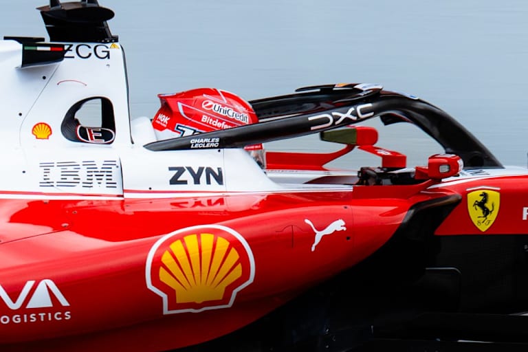 Charles Leclerc im neuen Ferrari