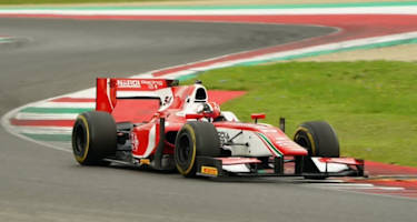 Mattia Pasini testet das GP2-Fahrzeug, welches er in der BOSS GP fährt
