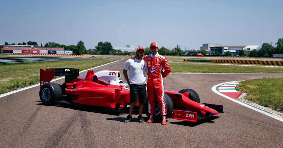 Lewis-Hamilton-Ferrari-Bruder-Nicolas-baff-nach-Fahrt-im-F1-Rennwagen