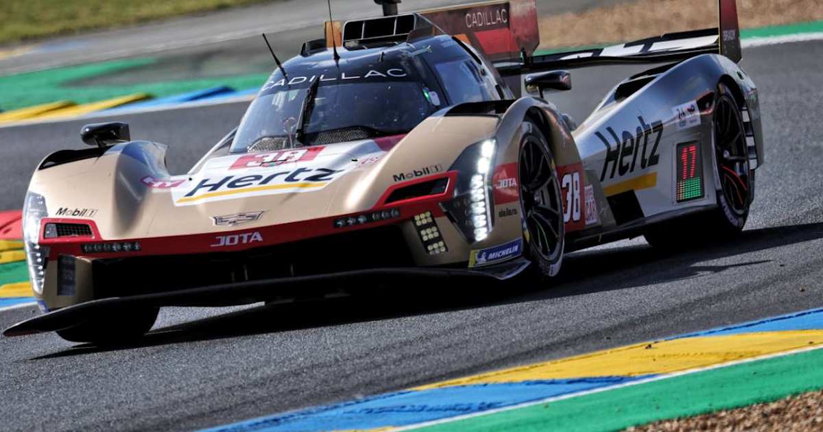 Cadillac-Doppelspitze-im-ersten-Training-der-24-Hours-of-Le-Mans