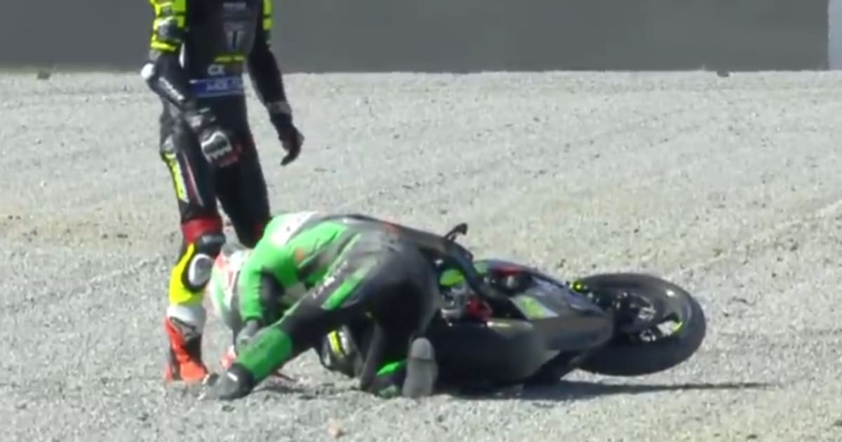 Horrific crash for Loris Veneman: arm trapped between tyre and swingarm ...