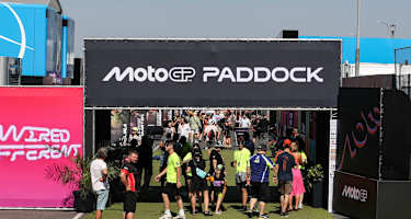 Der Zugang zum Fahrerlager der MotoGP ist begehrt