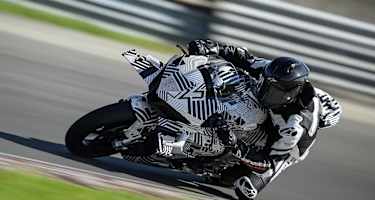 Die CF Moto V4 SR-RR