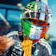 Kimi Antonelli (Mercedes) grüsst Valentino Rossi: Besonderer Helm für Monza