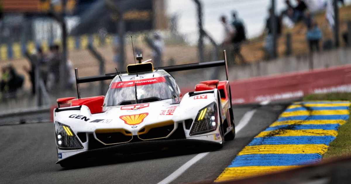 24-Hours-of-Le-Mans-BMW-in-der-Startphase-an-der-Spitze