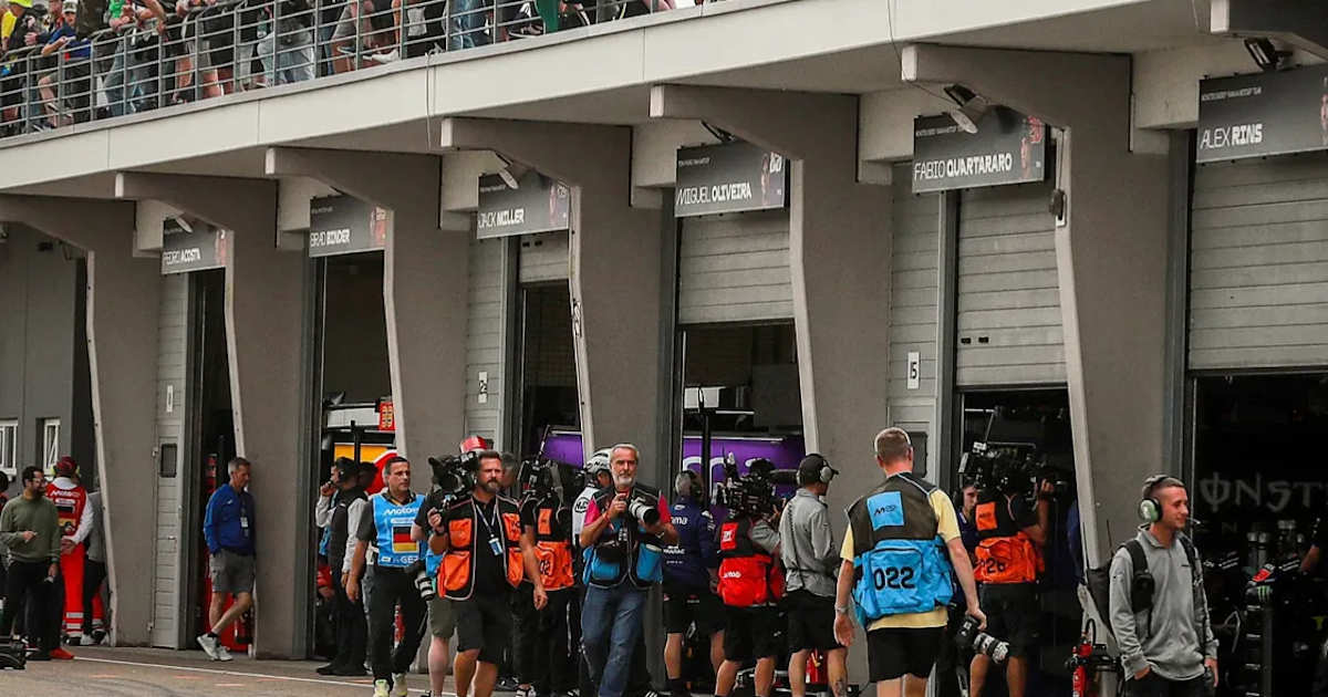 MotoGP-auf-dem-Sachsenring-Paddock-Tour-bringt-einzigartige-Einblicke
