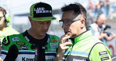 Domi Aegerter (li.) mit seinem Crew-Chief Manuel Cappelletti