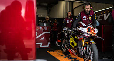 Bekommt Sam Lowes einen Teamkollegen? Nur Marc van der Straaten weiß es