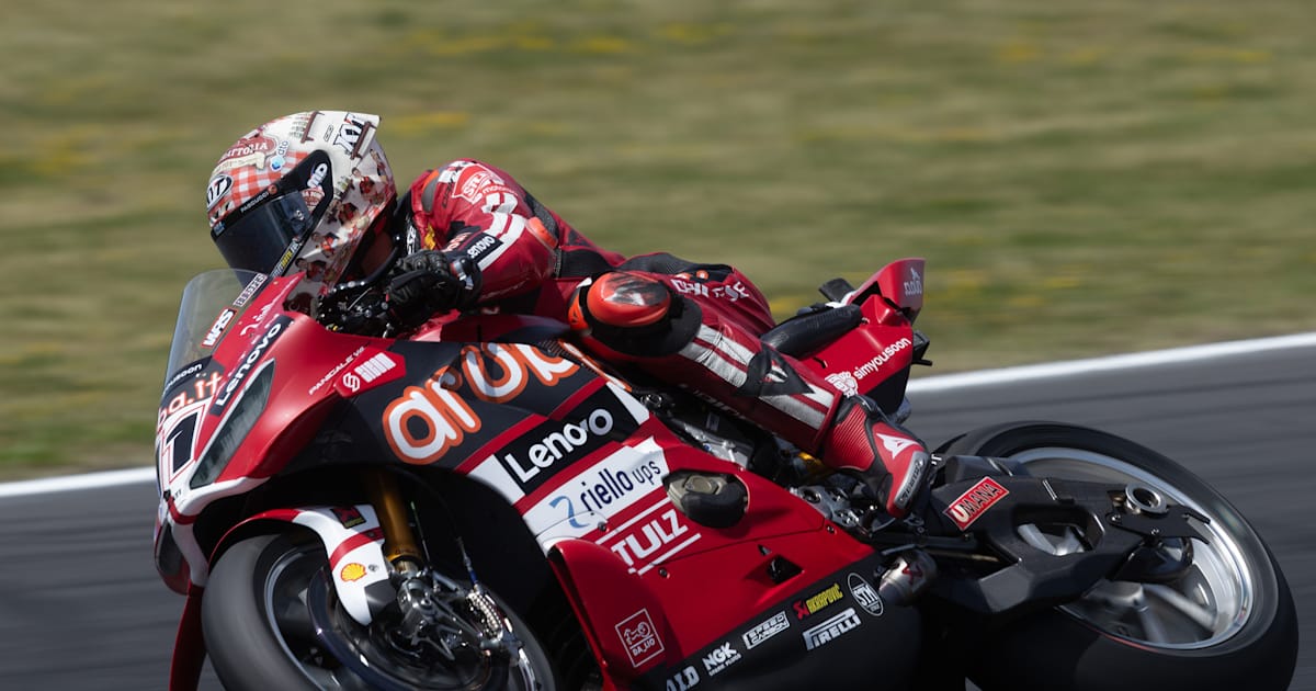 SBK-Donington-FP1-Ducati-an-der-Spitze-BMW-trotz-Test-deutlich-zur-ck