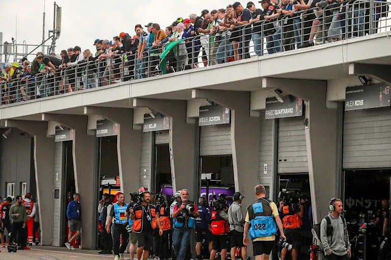 Neu im Angebot in diesem Jahr: die «Sachsenring Paddock-Tour»