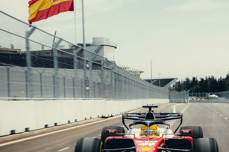 Lewis Hamilton mit seinem Ferrari auf dem Madring