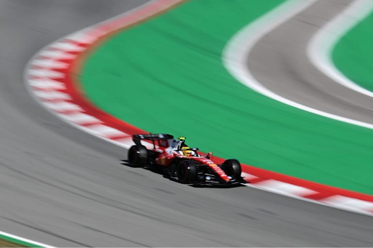 Lewis Hamilton (Ferrari) ist allen davon gefahren