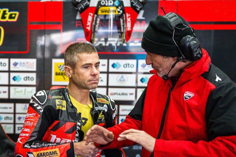 Alvaro Bautista in Barni-Farben und mit Ducati-Support