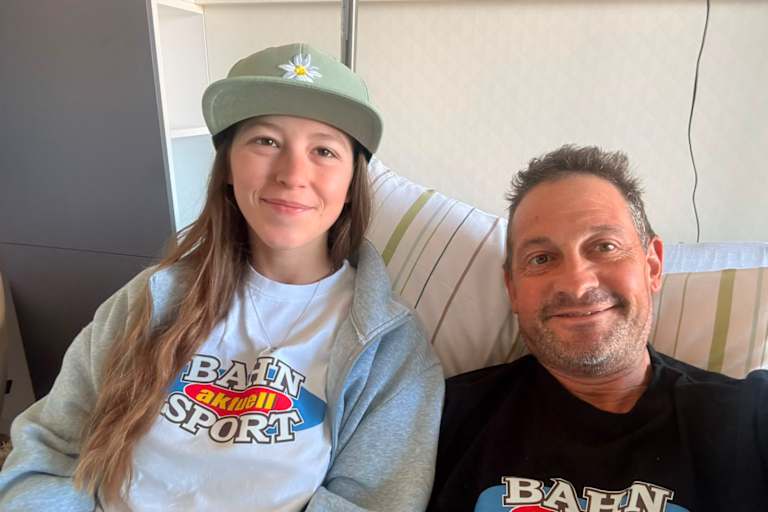Schnappschuss aus dem Krankenhaus: Lene Laise (li.) und Imanuel Schramm