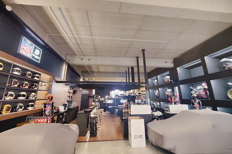 Blick in die Werkstatt von Intact GP