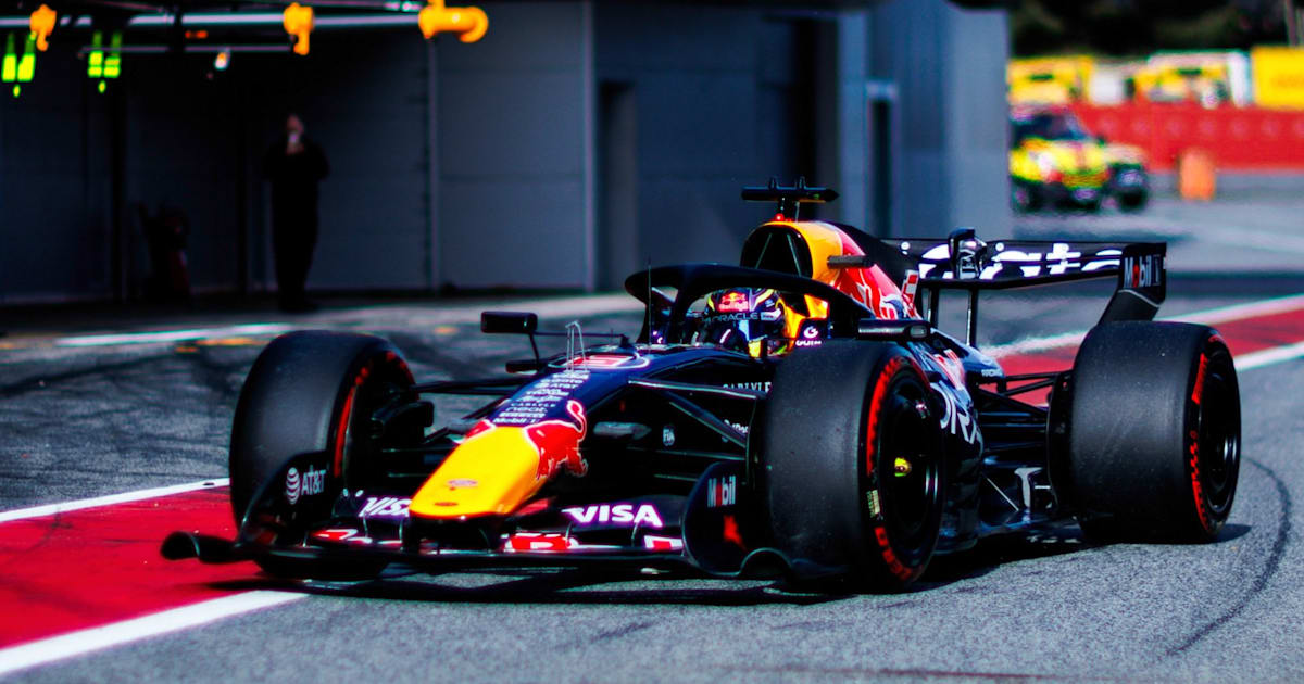 Max-Verstappen-Red-Bull-Racing-Ford-atmet-auf-Ersatzteile-angekommen-