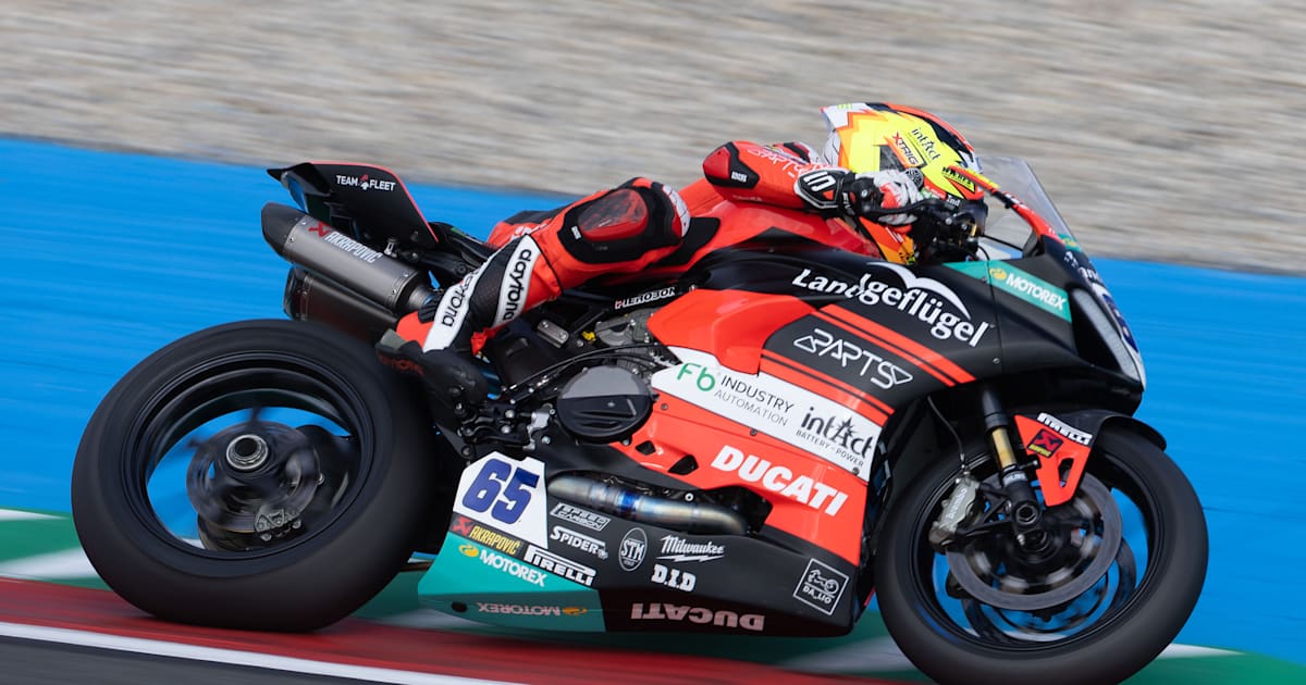 Philipp-ttls-Ducati-Team-mit-Gro-einsatz-Sponsor-Milwaukee-ist-entz-ckt