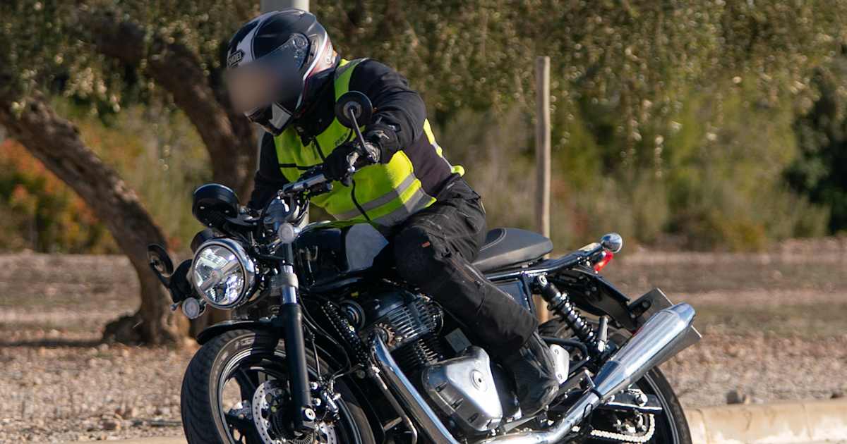 Royal-Enfield-Continental-GT-750-Klassisch-moderner-und-mehr-Dampf