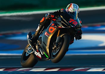 Marco Bezzecchi testete mit einer Aprilia RSV4