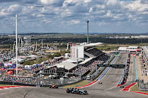 Kimi Antonelli fährt zur Pole in Texas
