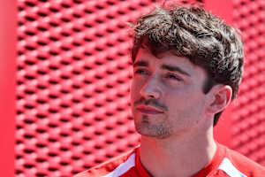 Leclerc hat einen besonderen Hochzeitswunsch an seinen Teamkollegen 