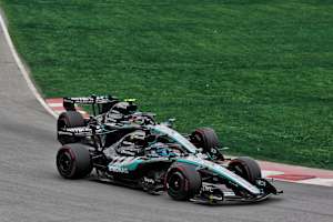 George Russell und Kimi Antonelli lieferten sich in Kanada ein enges Duell