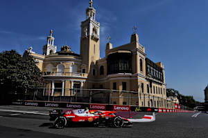 Lewis Hamilton mit seinem Ferrari in Baku