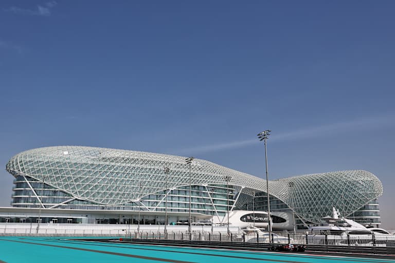 Der Yas Marina Circuit in Abu Dhabi