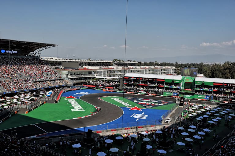 Der Autodromo Hermanos Rodriguez führt z.T. durch ein altes Baseballstadion