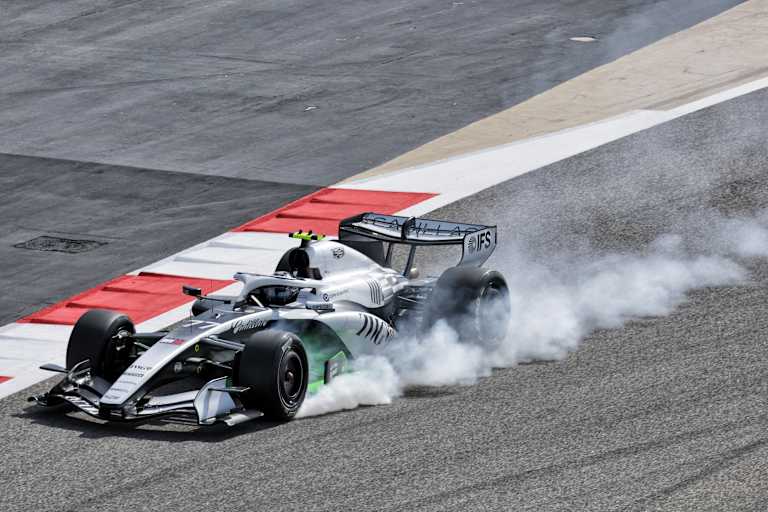 Valtteri Bottas (Cadillac) in Schwierigkeiten