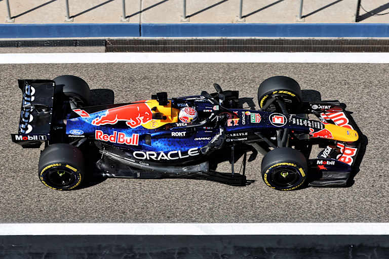 Max Verstappen im Auto von Red Bull Racing