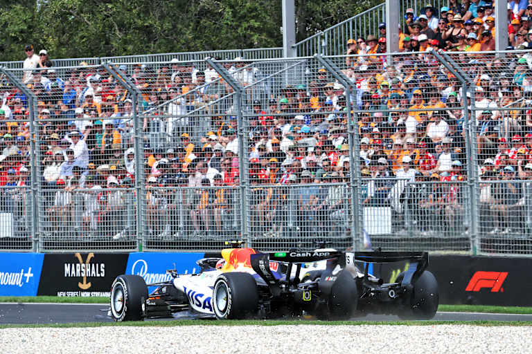 Liam Lawson gegen Sergio Perez