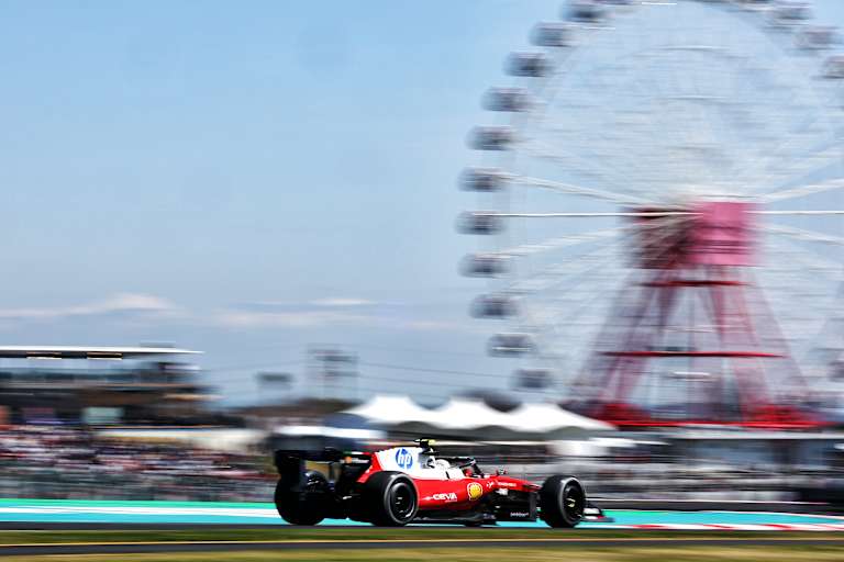 Lewis Hamilton ist überzeugt: Das Ferrari-Team kann noch nachlegen