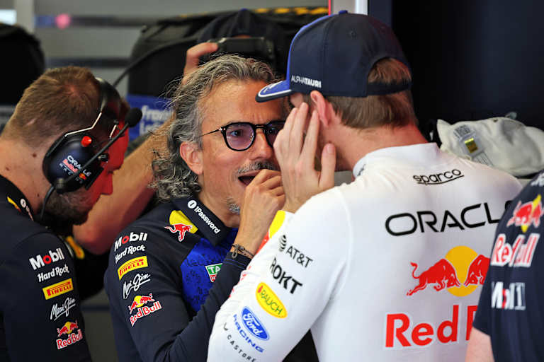 Laurent Mekies und Max Verstappen