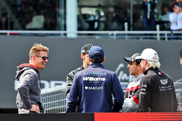 Nico Hülkenberg und Williams-Fahrer Carlos Sainz (mit dem Rücken zu uns)