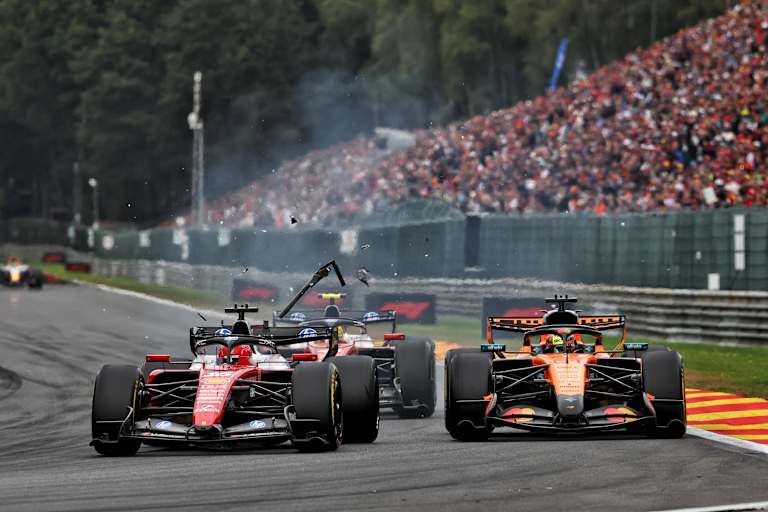 Leclerc gegen Piastri in Belgien – die Teile fliegen