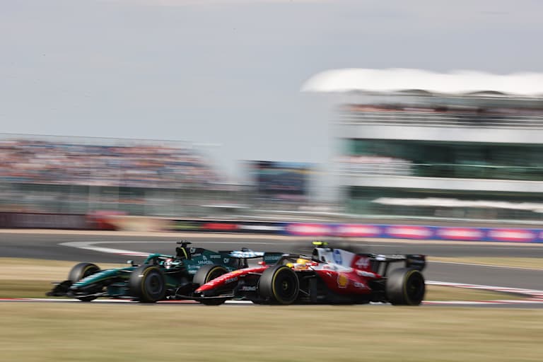 Mercedes gegen Ferrari in Silverstone