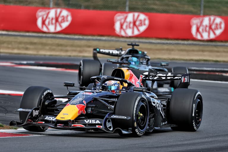 Max Verstappen verunfallte später im Rennen mit einem Problem am Heckflügel